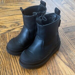 H&M Waterproof Toddler Boots - Size 8.5/EUR 25